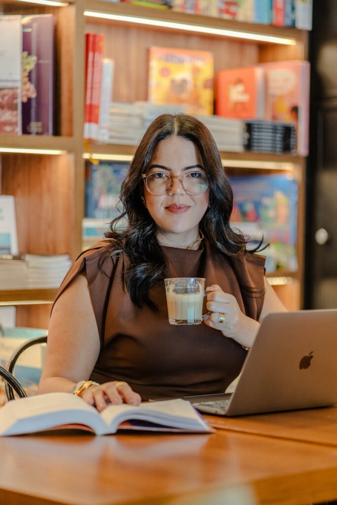 Indonesian Arabica and Robusta. Available in convenient packs of beans or ground coffee, perfect for home brewing or small cafés